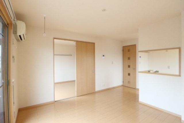 居室・リビング　リビング写真(2)