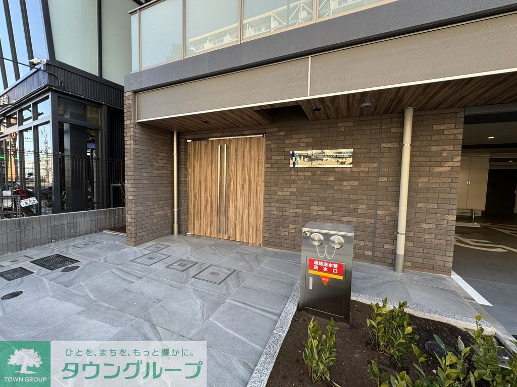 エントランス　エントランス