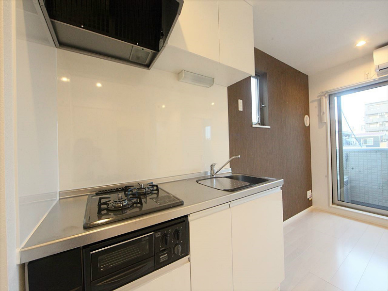 キッチン　システムキッチン（2口コンロ・グリル付）