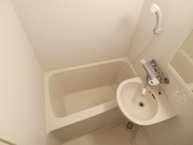 バス・シャワールーム　バスルーム