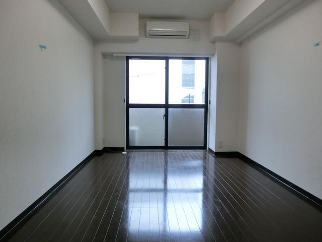 居室・リビング　人気のフローリングのお部屋