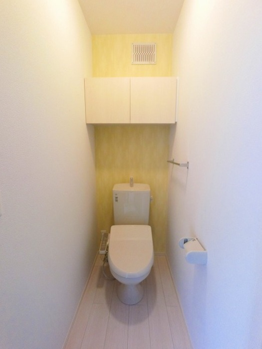 トイレ　温水洗浄暖房便座