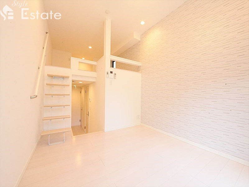 居室・リビング　内装