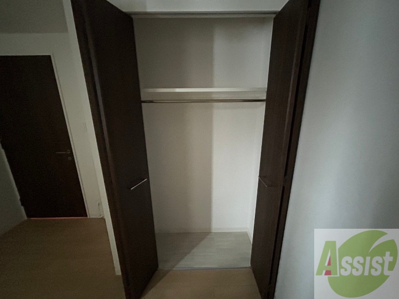 収納　寝室には収納があります。すっきり片づけましょう！