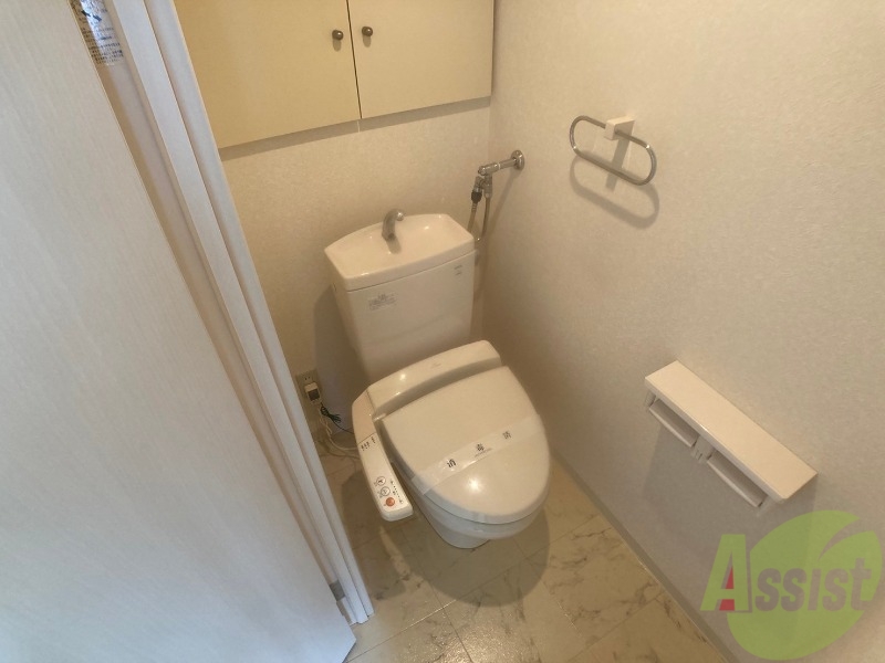 トイレ　ウォシュレット機能がついたトイレ。安心して使用できますね。