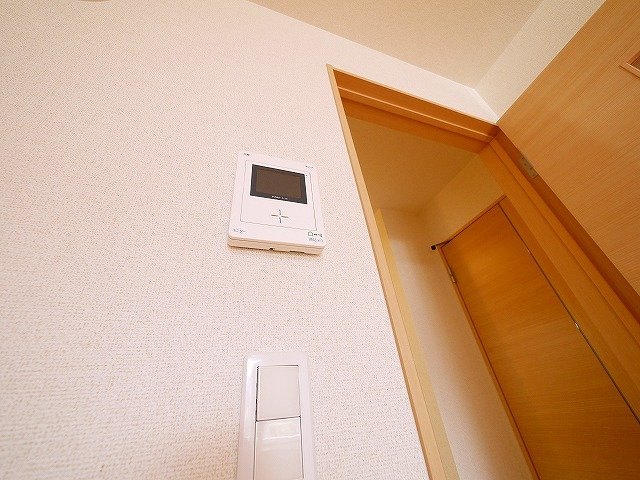 セキュリティ　モニター付きインターホンです