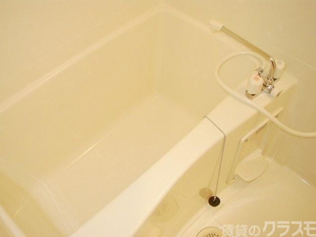 バス・シャワールーム　お風呂とトイレは別です。