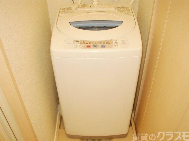 その他設備　洗濯機も付いています。