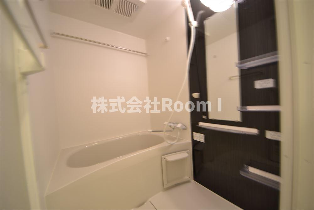 バス・シャワールーム　日々の疲れを癒すお風呂付です