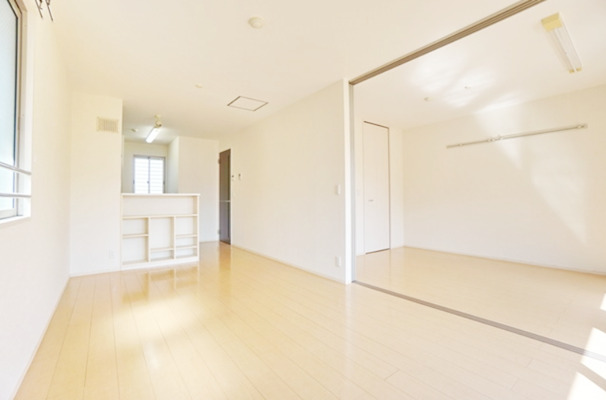 居室・リビング　【WIC付きでたっぷり収納♪】