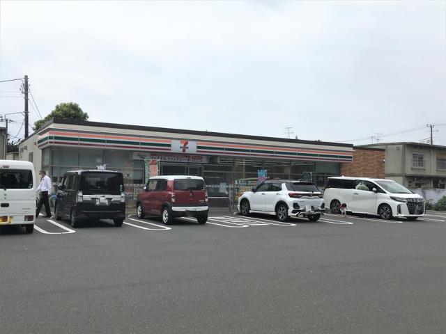 コンビニ　セブン－イレブン横山店（コンビニ）まで202m