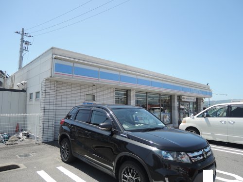 コンビニ　ローソン 泉南樽井三丁目店（コンビニ）まで575m