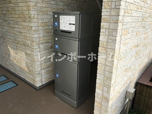 セキュリティ　清潔なエントランスです