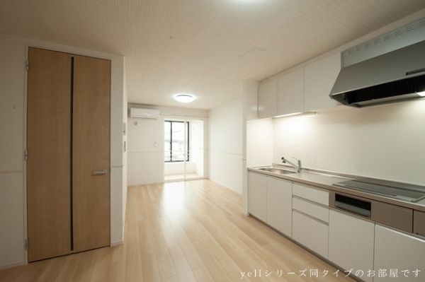 居室・リビング　※参考写真　同建築メーカー施工の同間取完成他物件のものです。