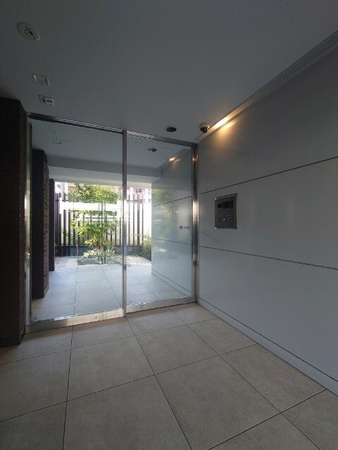 エントランス　オートロック設置