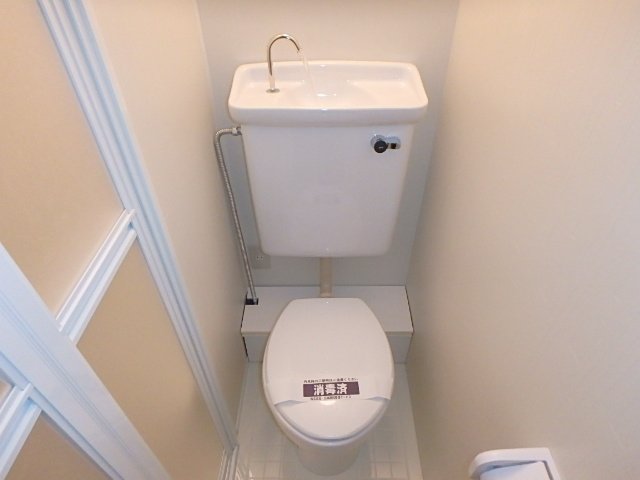 トイレ　清潔感のあるトイレです