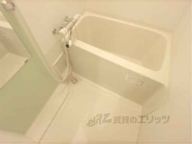 バス・シャワールーム　ゆったりとしたお風呂です
