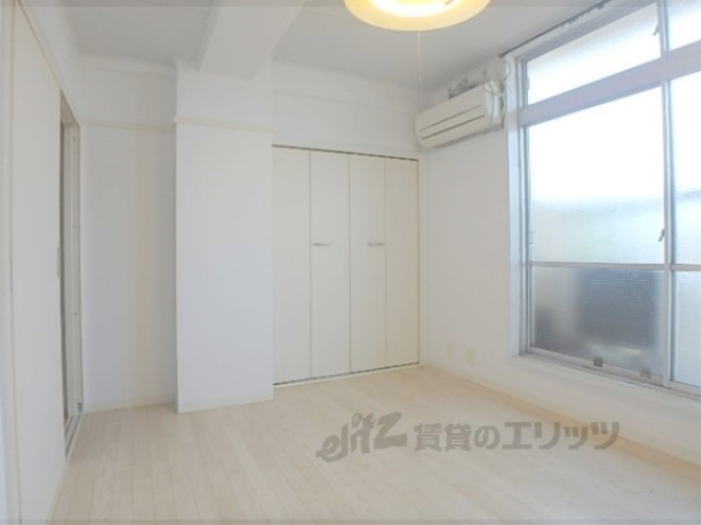 居室・リビング　洋室