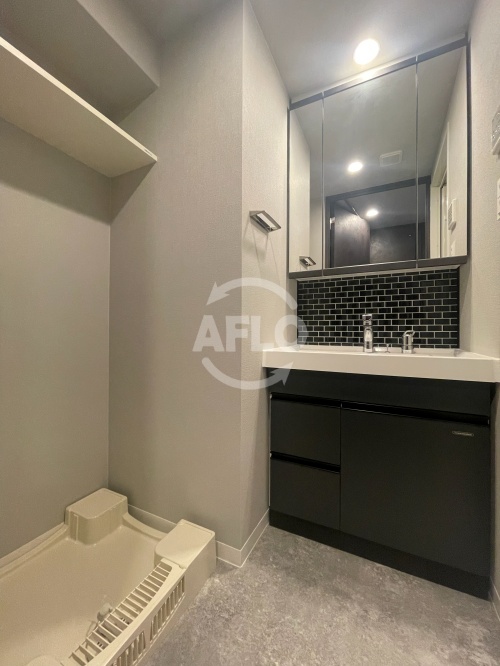 洗面設備　エスリードレジデンス ザ・グラン大阪福島クラス　洗面所