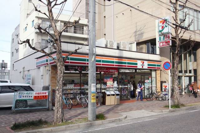 コンビニ　セブンイレブン 名古屋菊井２丁目店（コンビニ）まで188m