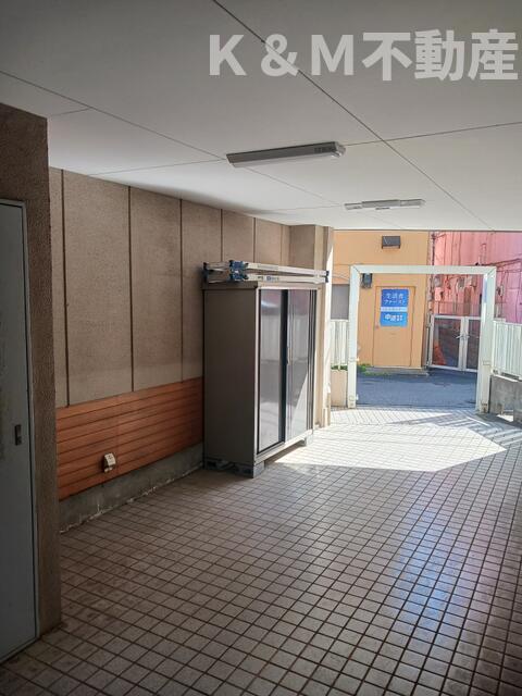 ロビー　建物の内部です