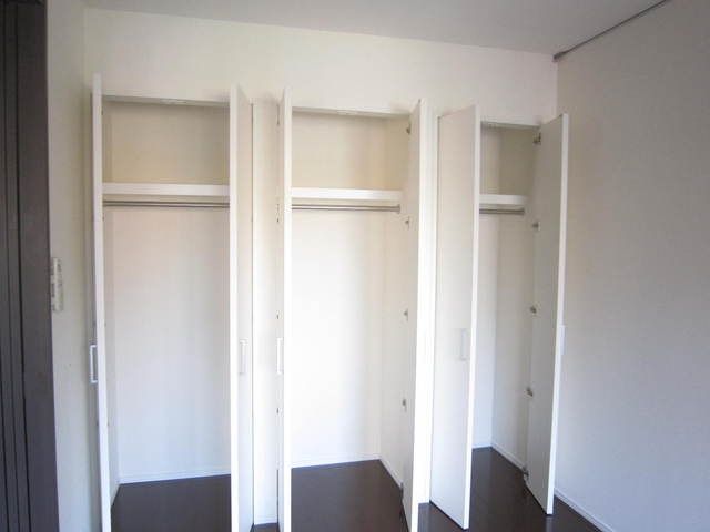 収納　レジディア月島III