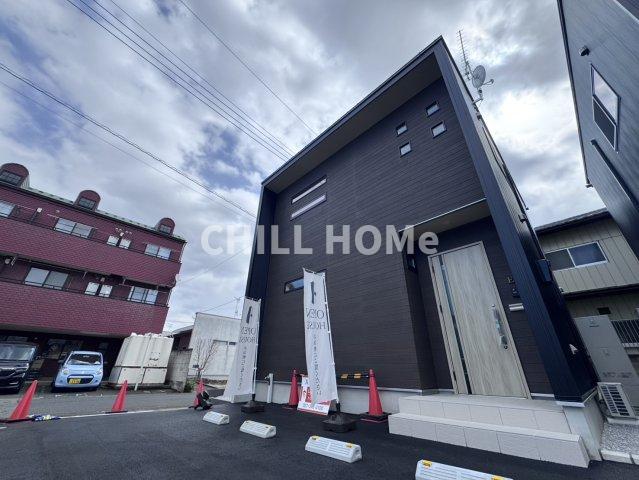 エントランス　当社、チルホームのHPもご覧ください(^^)/物件情報多数♪