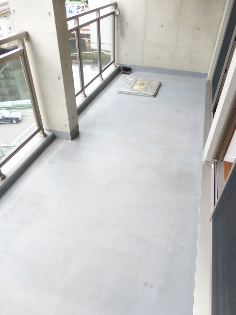 バルコニー　バルコニー