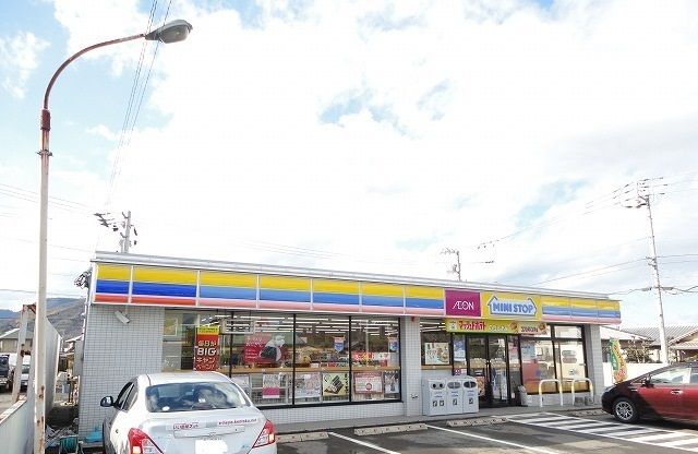 コンビニ　ミニストップさん（コンビニ）まで850m