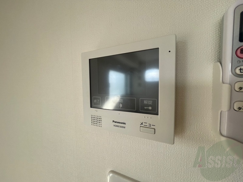 その他設備　ＴＶモニター付インターホンです。来客者の顔が見えるので安心！