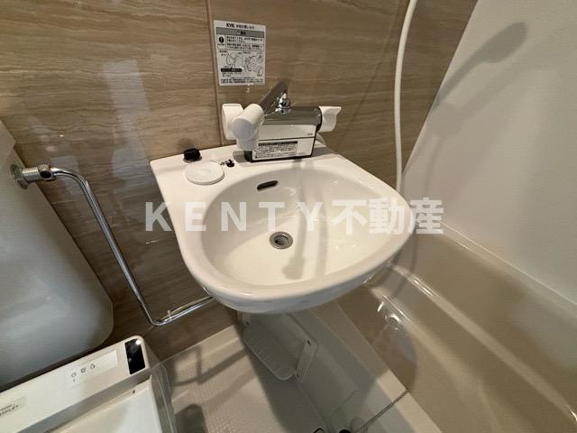 洗面設備　脱衣スペースもあります