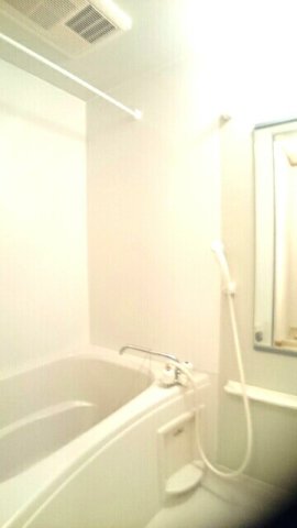 バス・シャワールーム　お風呂で日々の疲れを落としましょう