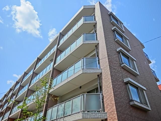 建物外観　全戸南向き日当たり良好