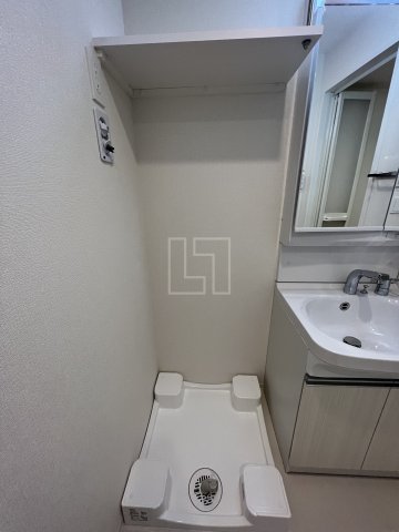 その他　レジュールアッシュNAMBA　洗濯機置き場