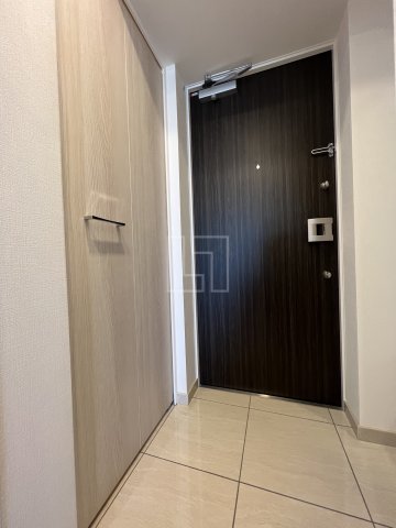 玄関　レジュールアッシュNAMBA　玄関