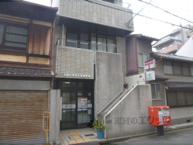 郵便局　七条油小路郵便局（郵便局）まで1500m