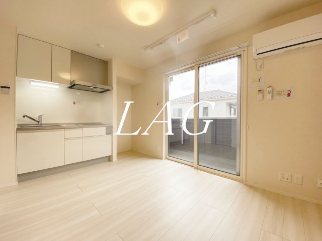 居室・リビング　洋室のお部屋です。（同仕様です。）