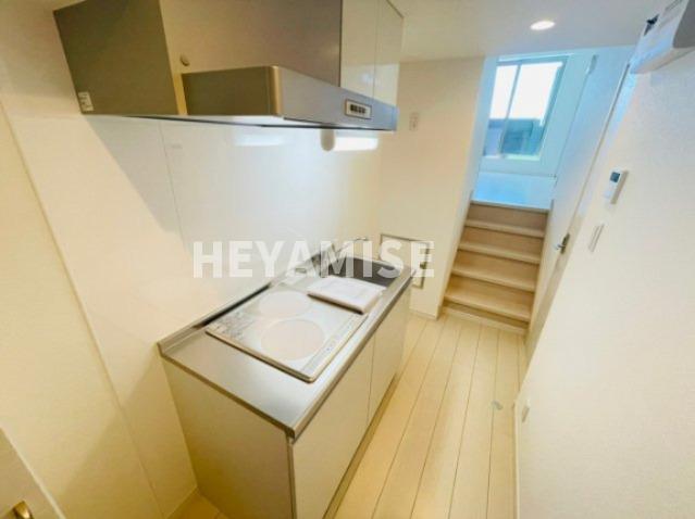 キッチン　※同タイプの別号室の写真です