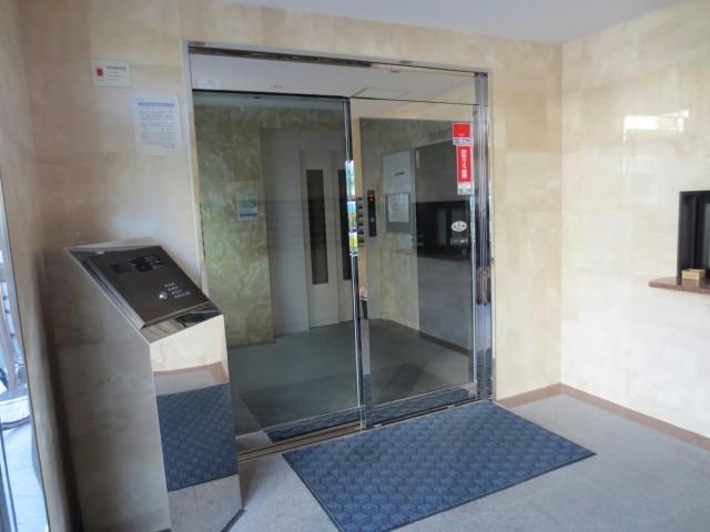 エントランス　エントランス部分