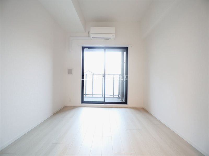 その他部屋・スペース　洋室6.5帖　エアコン付　収納充実　バルコニー