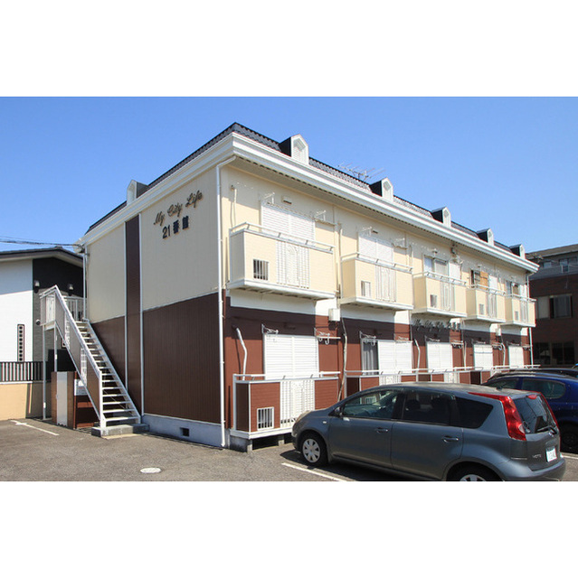 建物外観　スーパーまで歩いて３分