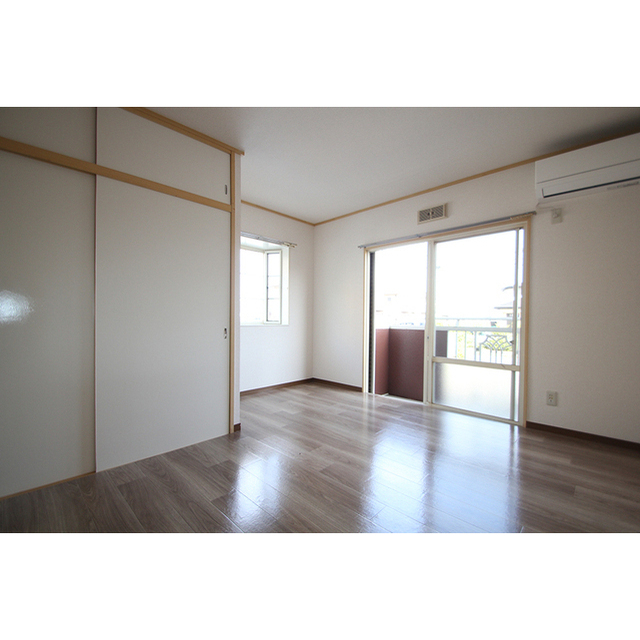 居室・リビング　画像は全て１０６（２０２２年撮影）