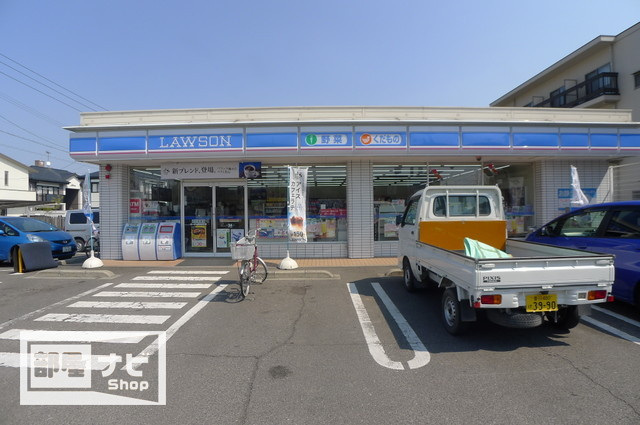 コンビニ　ローソン高松伏石店（コンビニ）まで587m