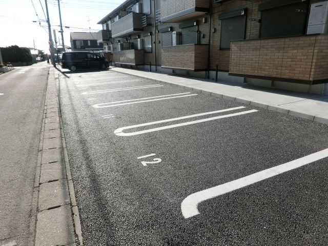 駐車場　目の前が駐車場です！