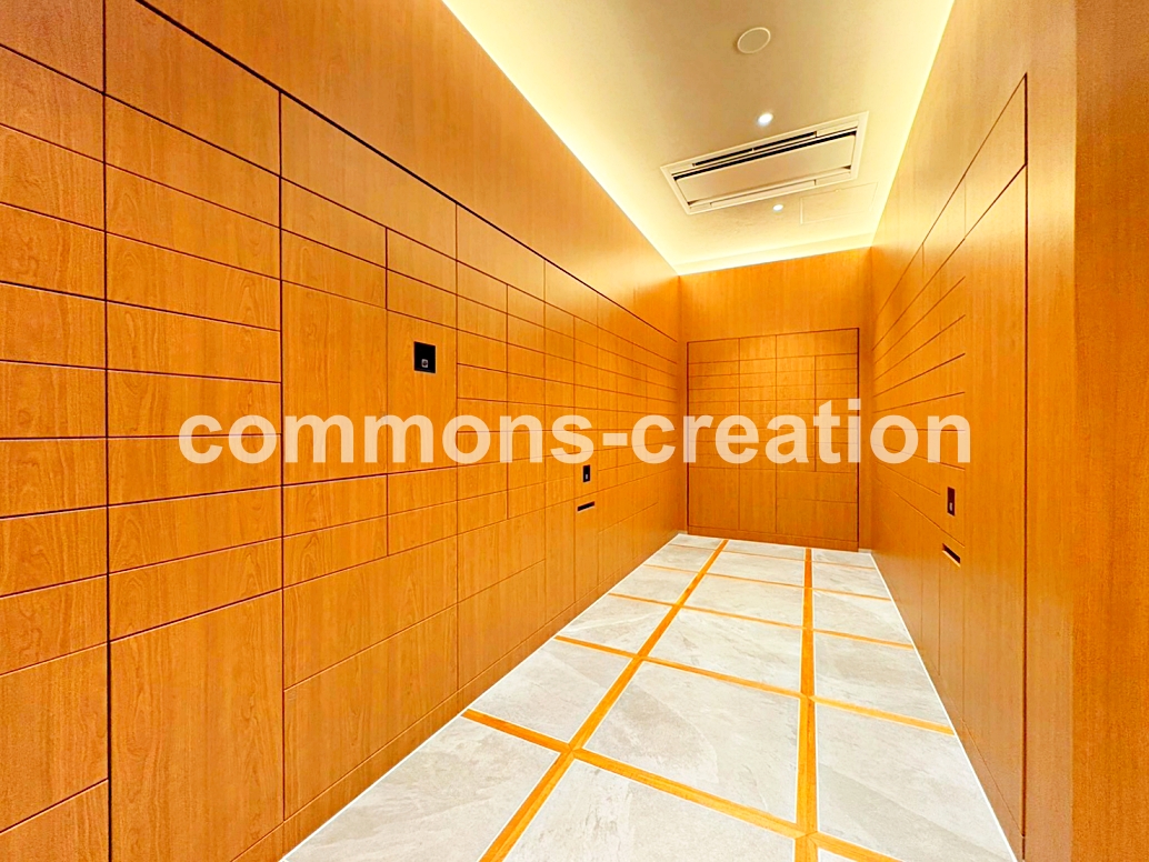 銀行　ゆうちょ銀行本店法政大学市ケ谷校舎内出張所（銀行）まで731m