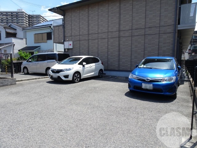 駐車場　敷地内駐車場