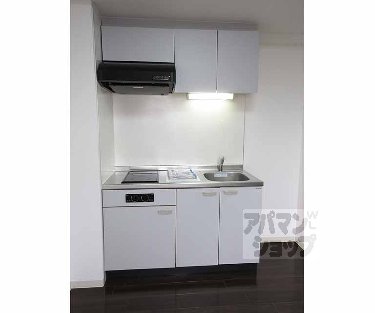 キッチン　収納スペース豊富なキッチンです。