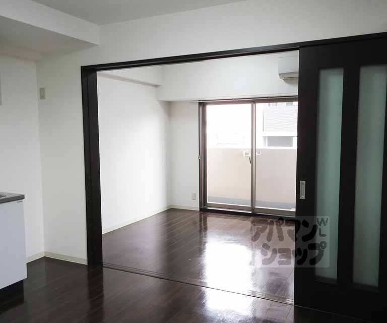 居室・リビング　６．５帖のＤＫ。