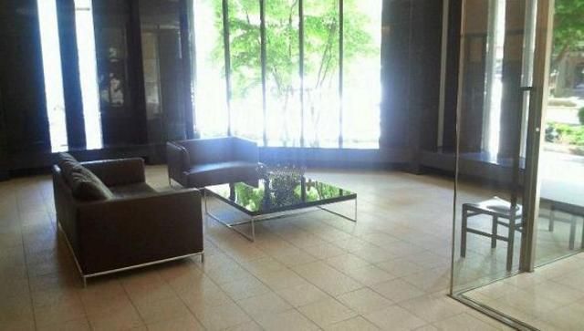 エントランス　ロビー