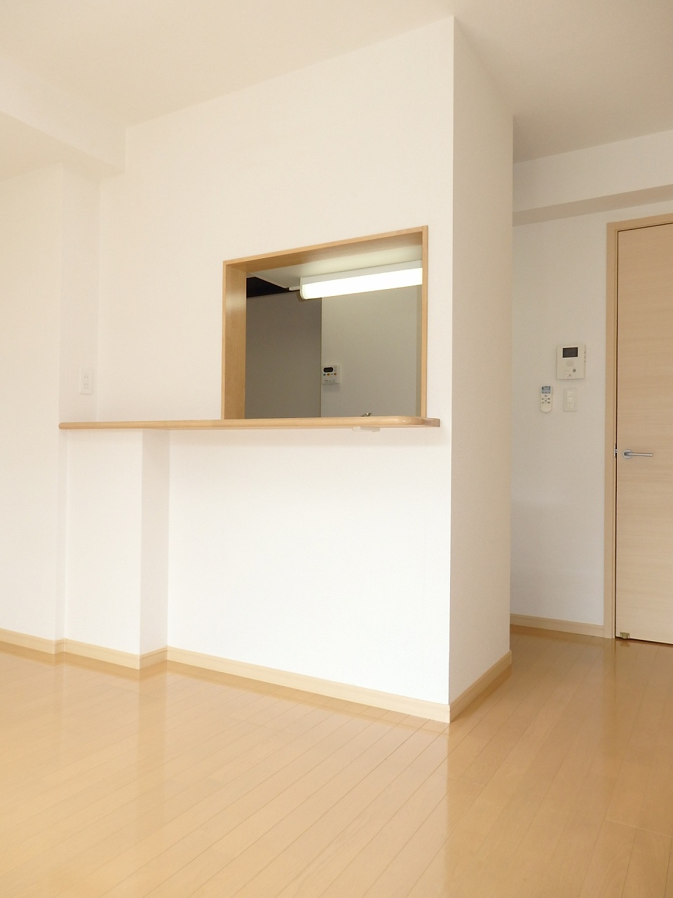 居室・リビング　グランツ大町（２０１１年築）